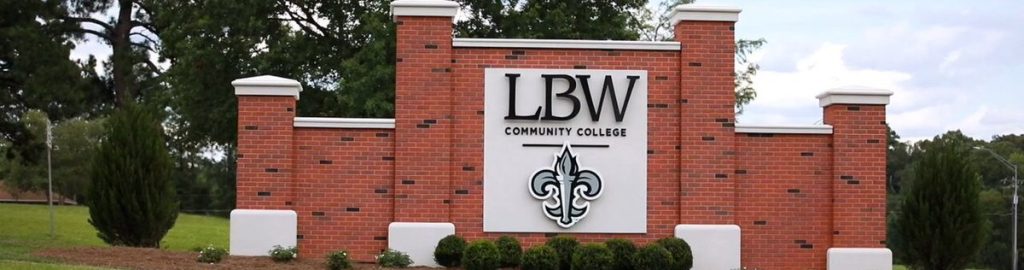 Lurleen B. Wallace State Community College Entrance